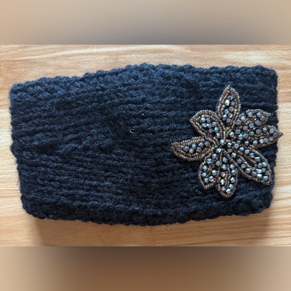 Elegant Black Knit Headband with Beaded Flower - Picture 2 of 3